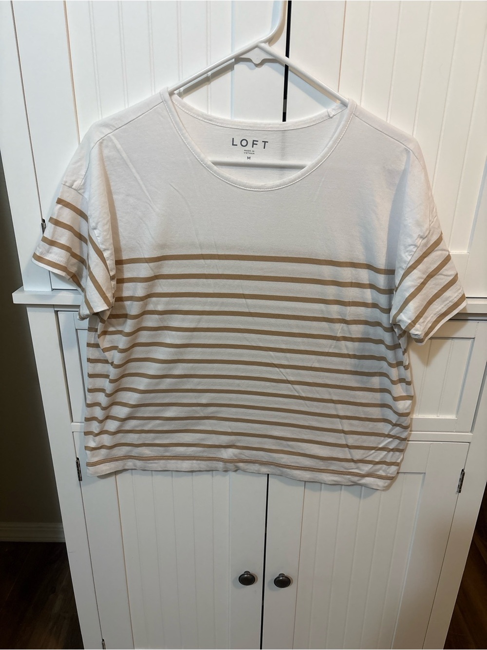 LOFT Women’s Medium White Taupe Striped Short Sleeve Tee Nautical Preppy